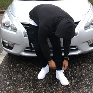 Meet your Posher, Dunta